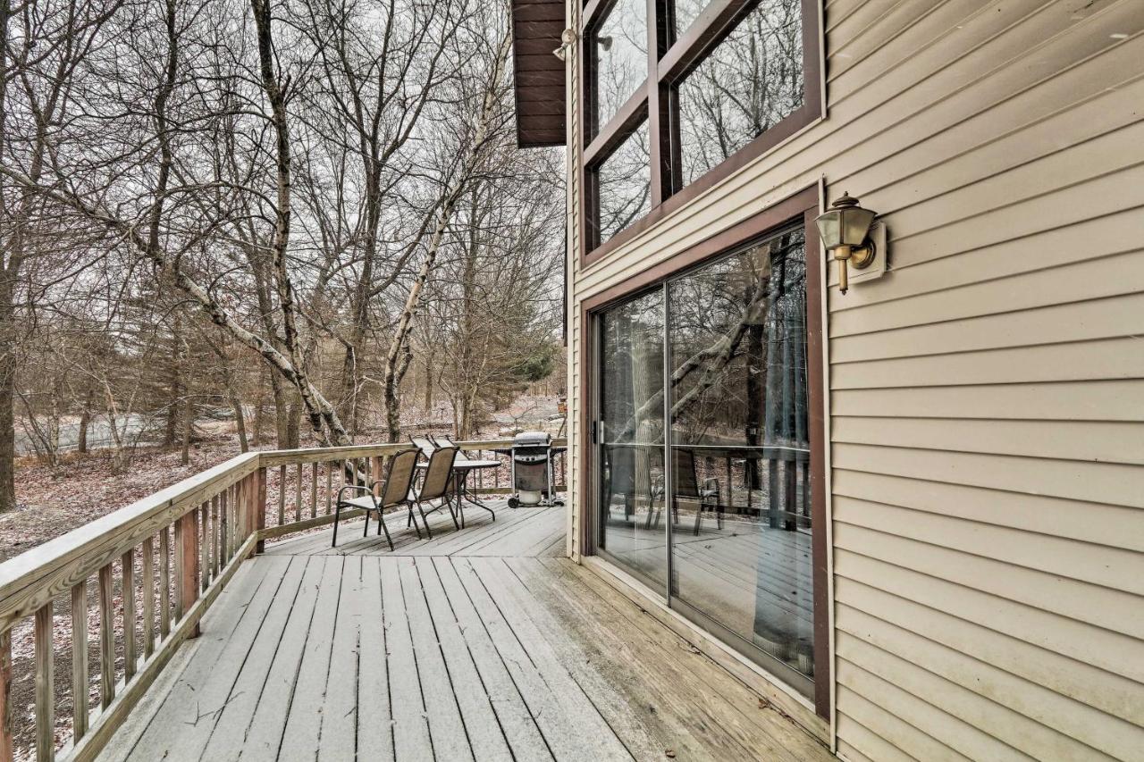 Villa Quiet Poconos Getaway 23 Mi To Camelback Mountain à Albrightsville Extérieur photo